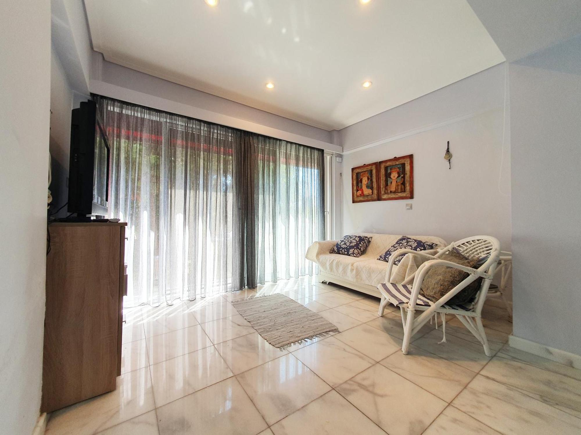 54 Holiday home *
